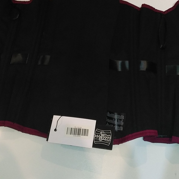 Authentic Corset - Picture 6 of 6